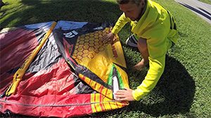 Pack down your kite in the best way to make it last longer